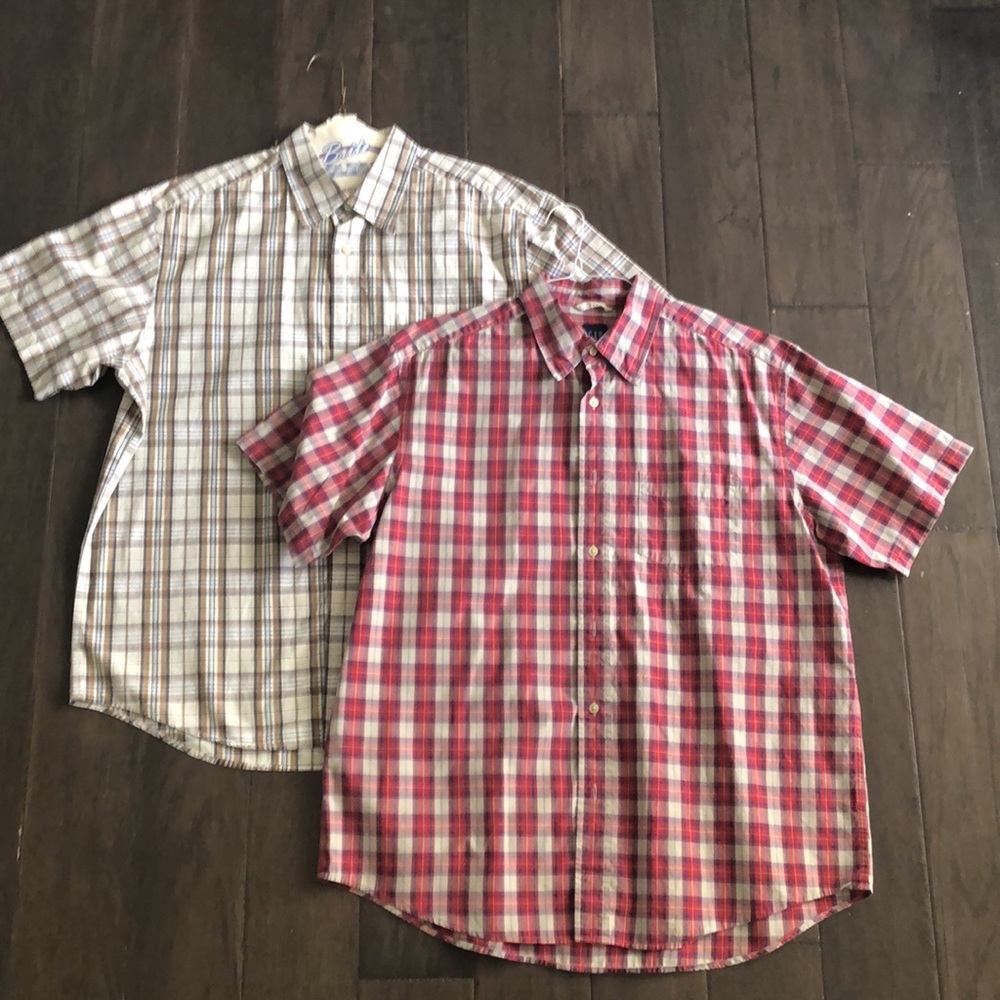 GAP Men’s Button Down Bundle of 2 Shirts